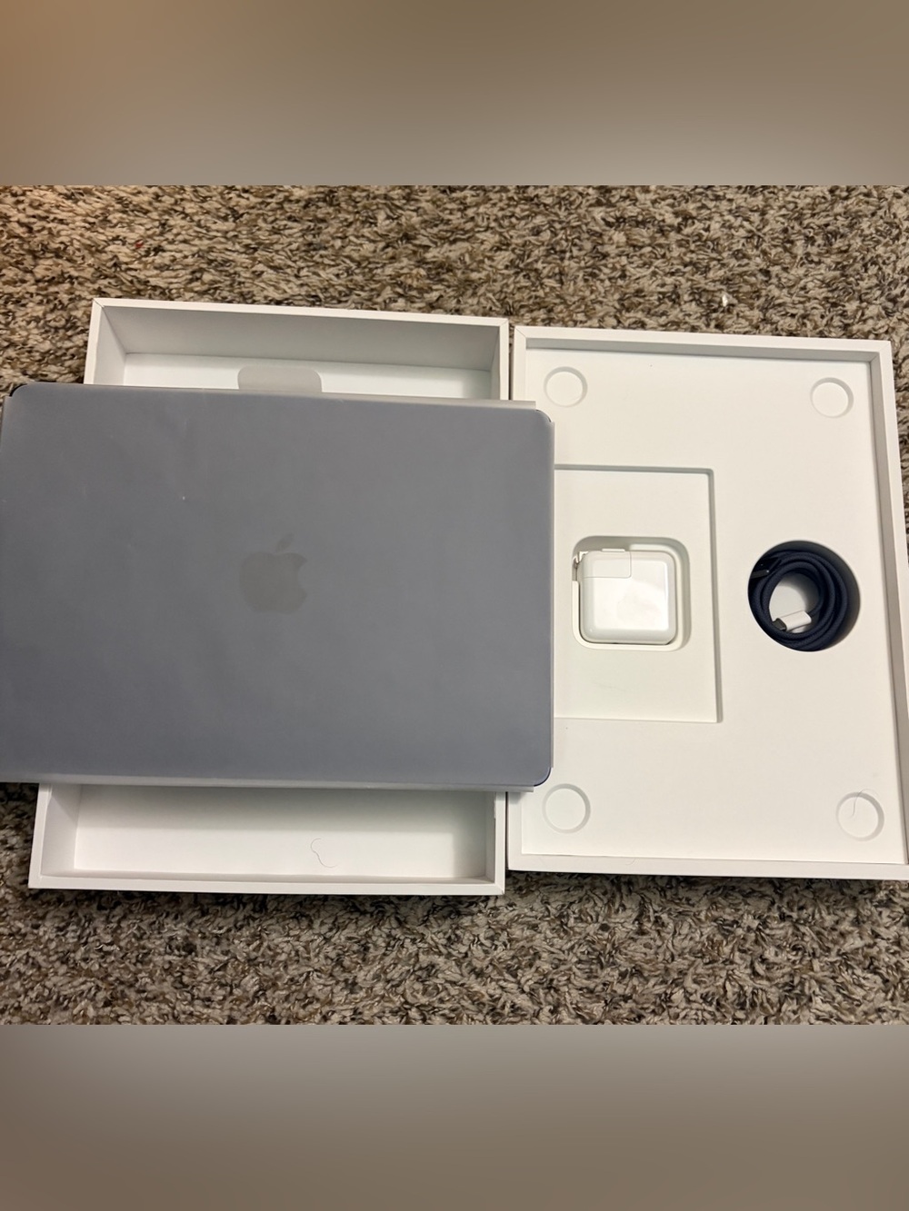2025 Apple MacBook Air 13" M4 10C GPU 4.5GHz 16GB RAM 256GB SSD MW123LL/A Black - Picture 9 of 13